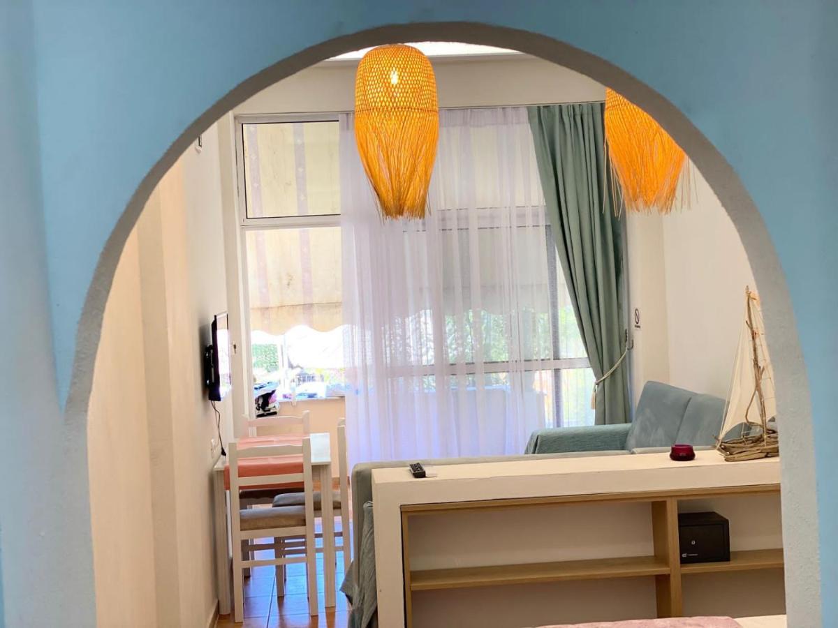 Areti Rooms Hotel Himarë Dış mekan fotoğraf